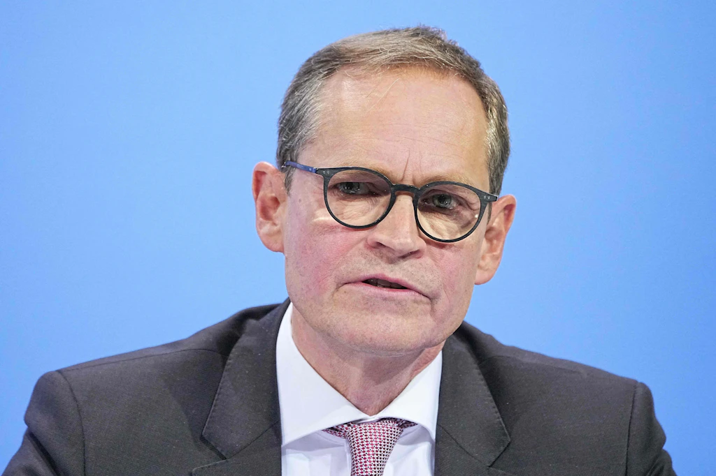 Drohbriefe an Michael Müller und Politiker: Staatsschutz ermittelt