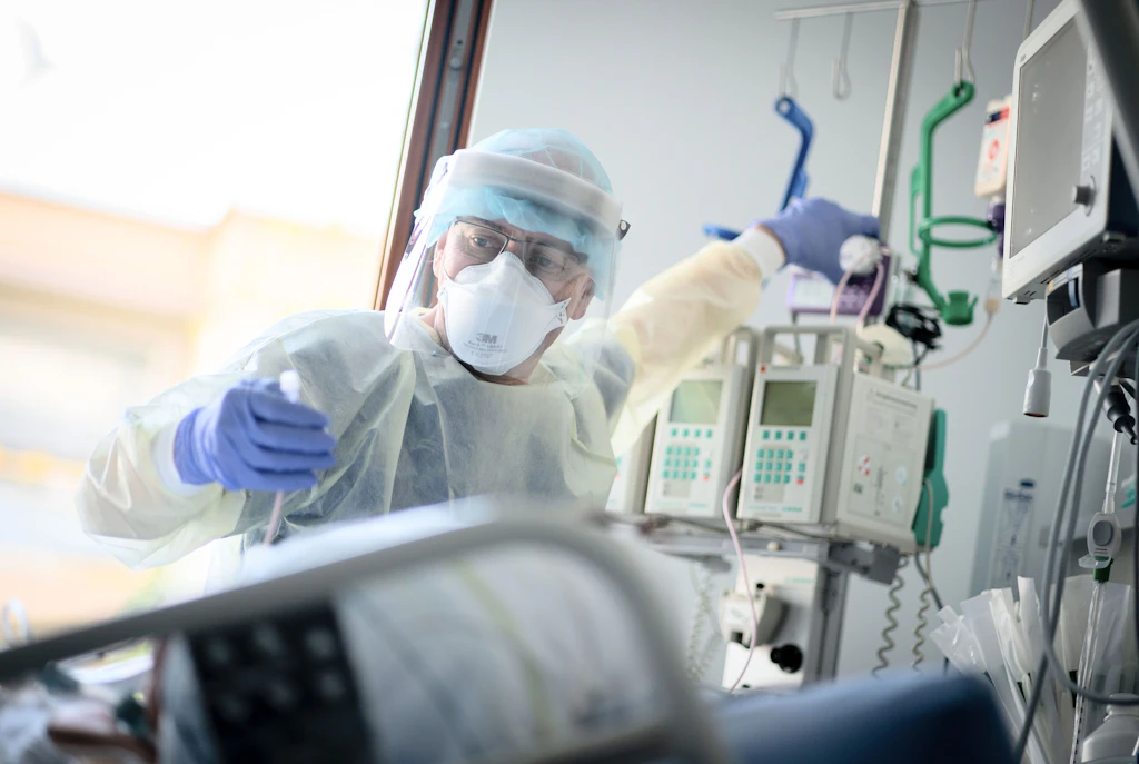 Berliner Mediziner: Das Klinik-Personal „kann nicht mehr“
