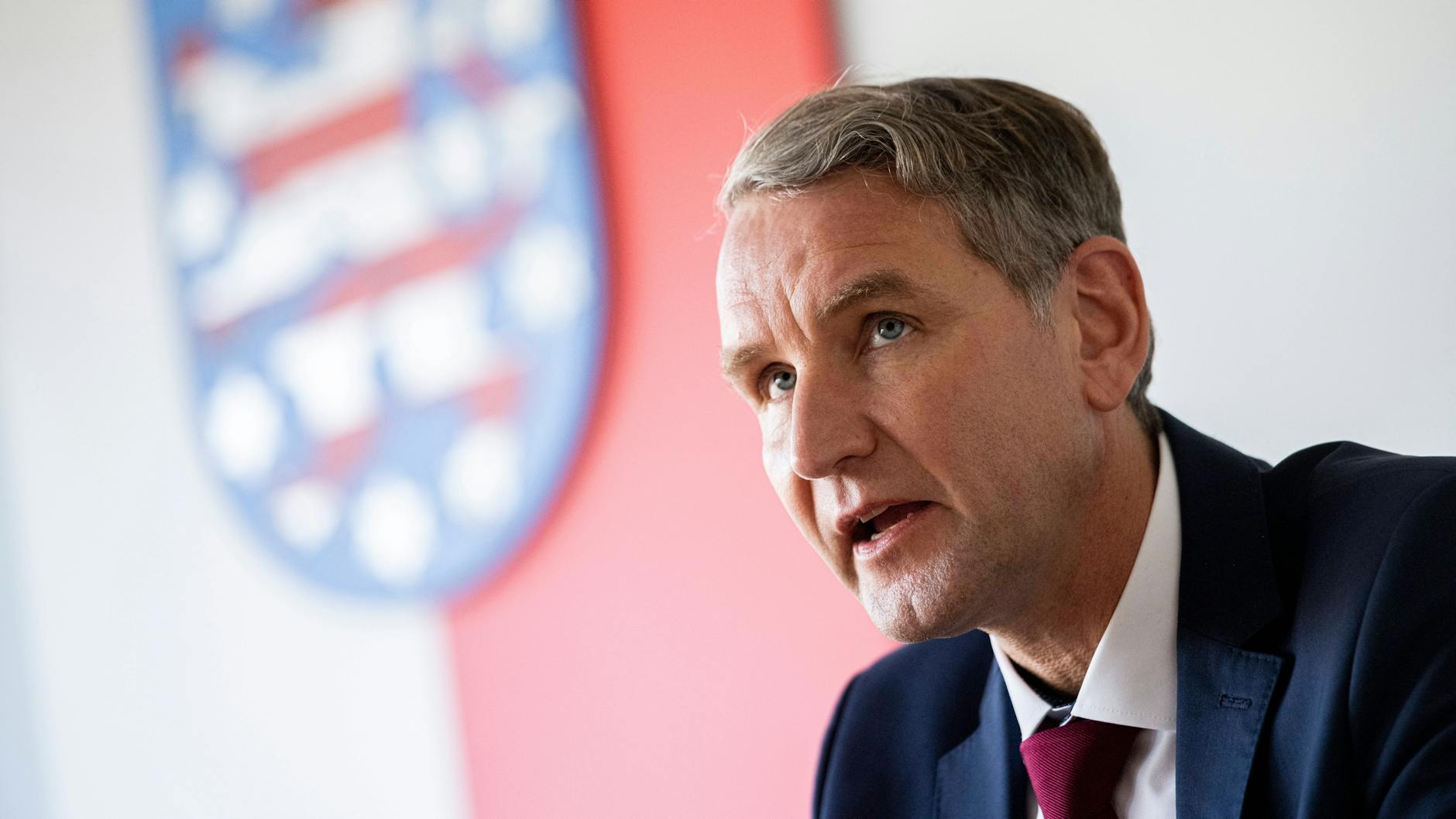 Der AfD-Fraktionschef Björn Höcke bei einer Landespressekonferenz in Thüringen. 
