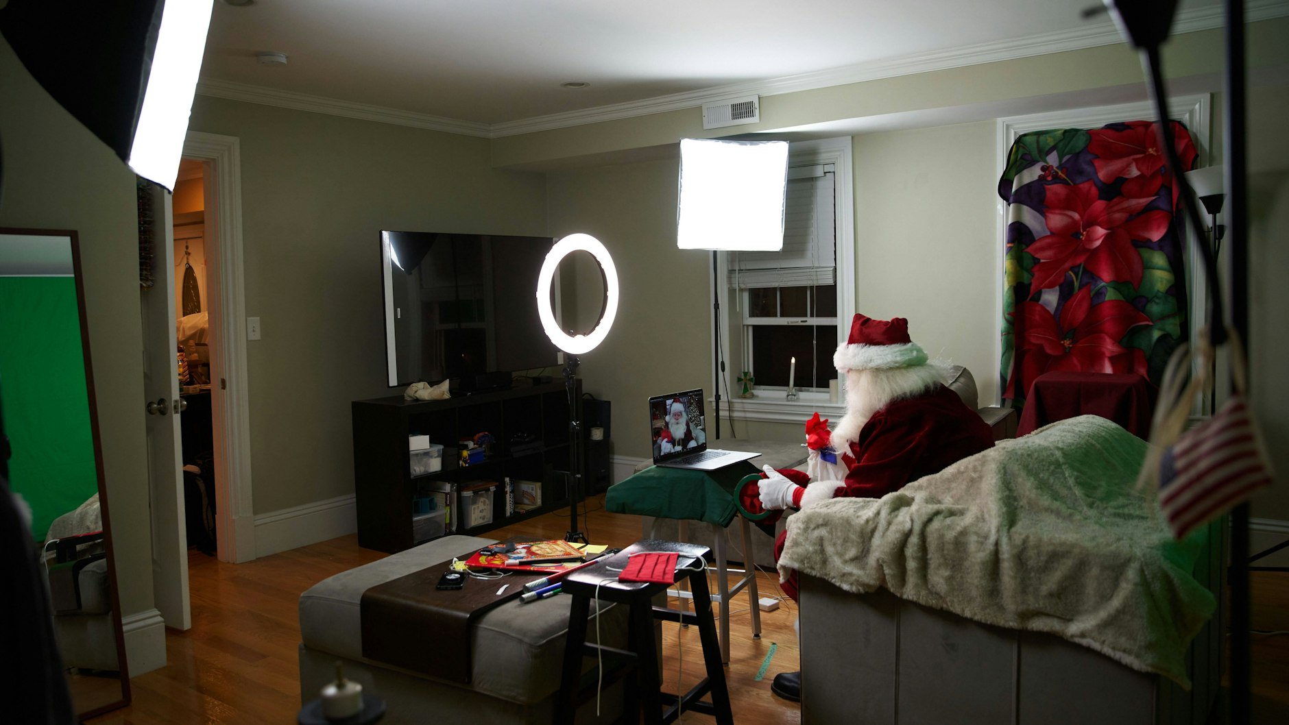 Schon letztes Jahr konnte man mit Santa Jim aus Boston videotelefonieren (Foto). Auch bei uns gibt's solche Angebote.