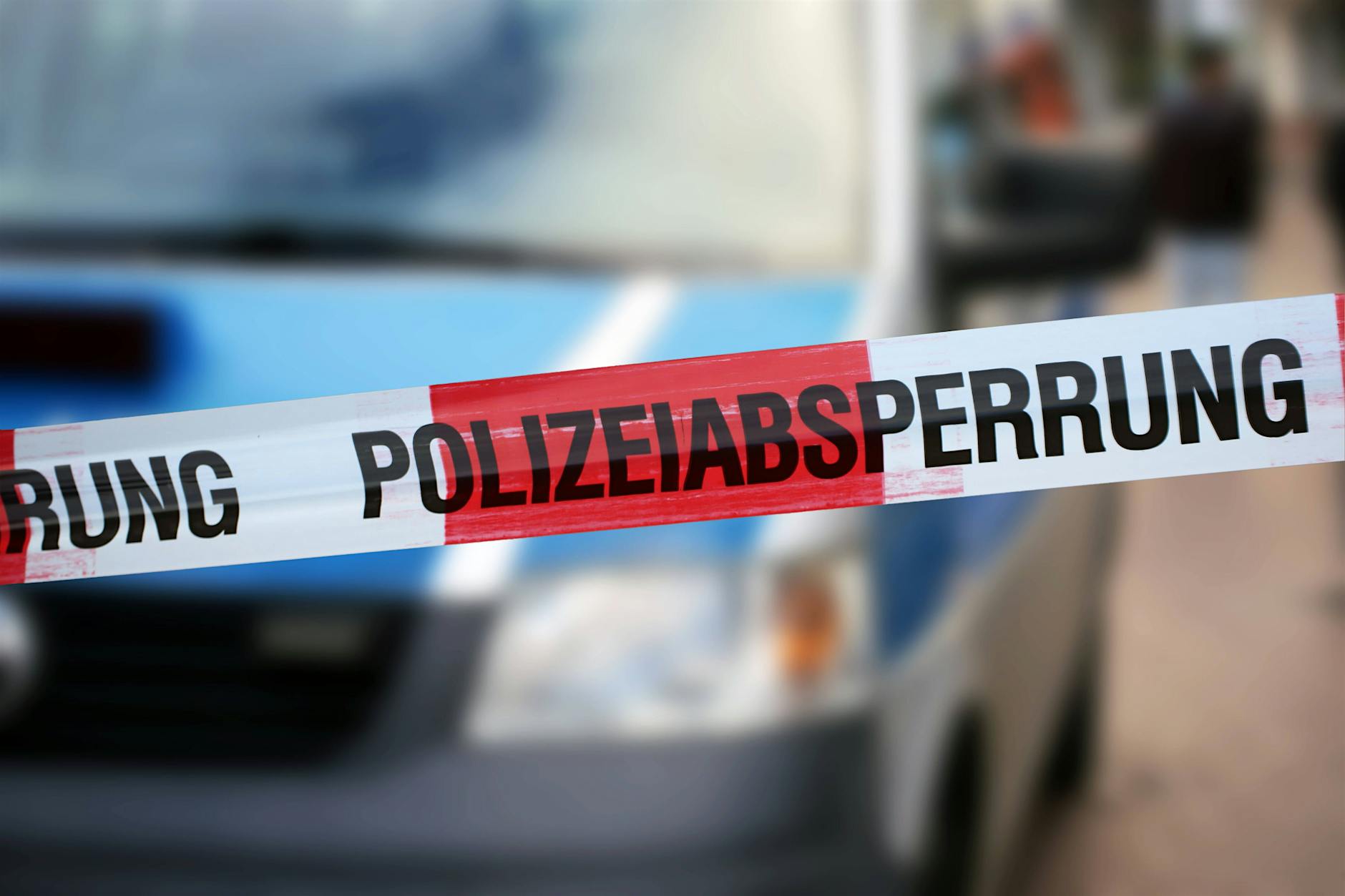 Bericht: Fußgänger in Berlin aus fahrendem Auto erschossen