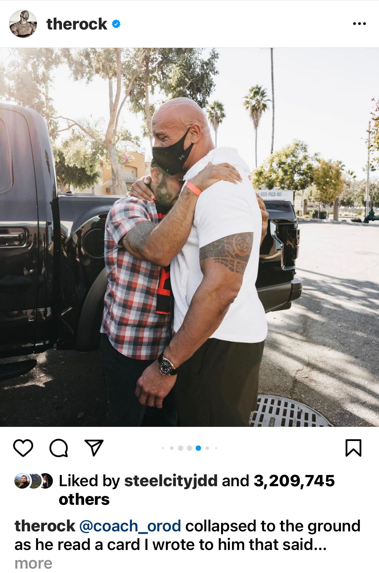 Image - Herz aus Gold: Hollywoodstar Dwayne „The Rock“ Johnson schenkt Fan sein Auto – Und DAS ist der Grund