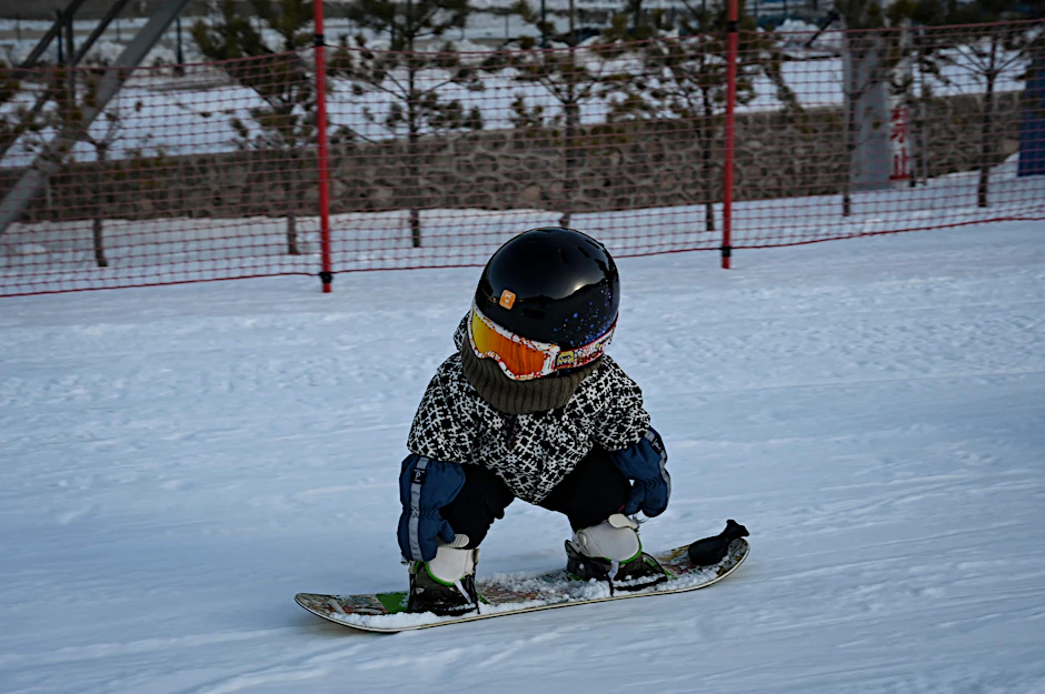 Die elf Monate alte Yuji fährt bereits die Piste hinunter.