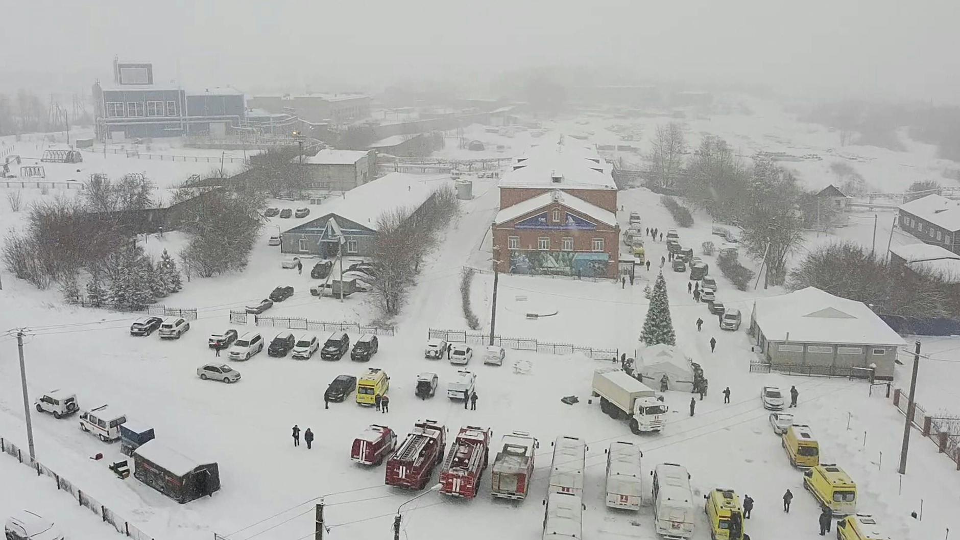 Ein Blick auf das Gelände des Kohlebergwerks in der Stadt Kemerowo