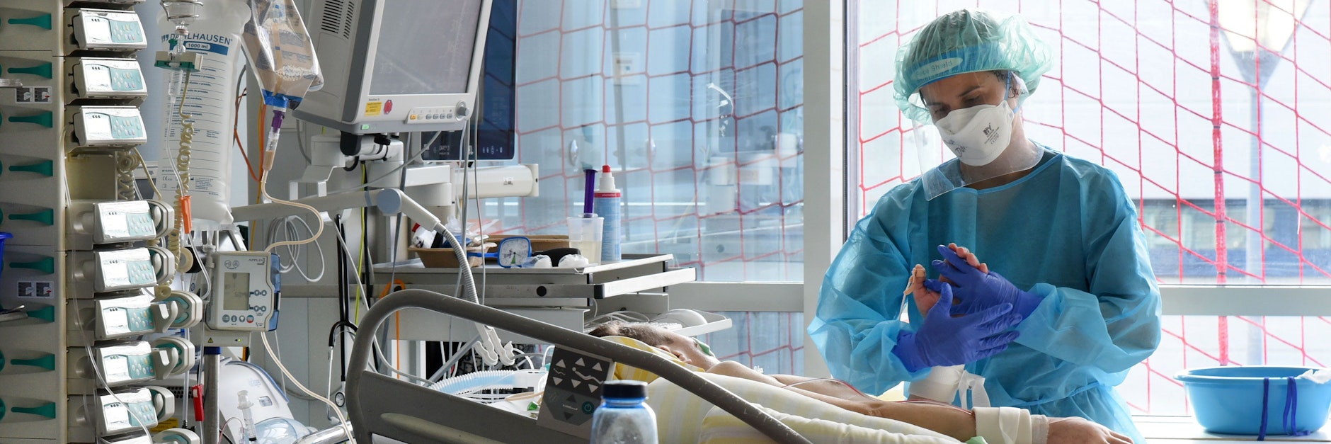 Die Zahl der Pflegekräfte sinkt seit Jahren kontinuierlich.