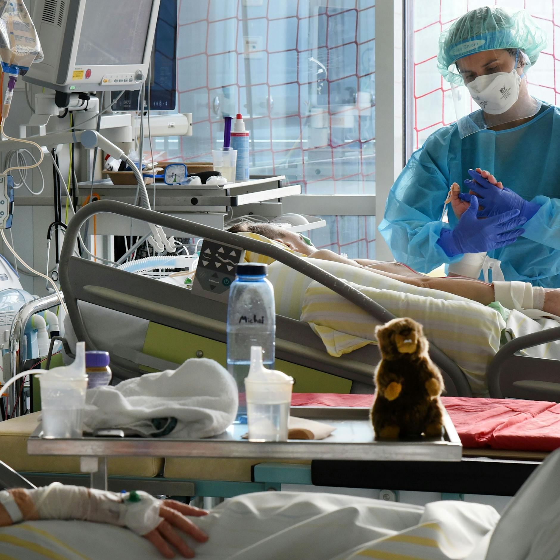 In Deutschland fehlen 35.000 Pflege-Fachkräfte!