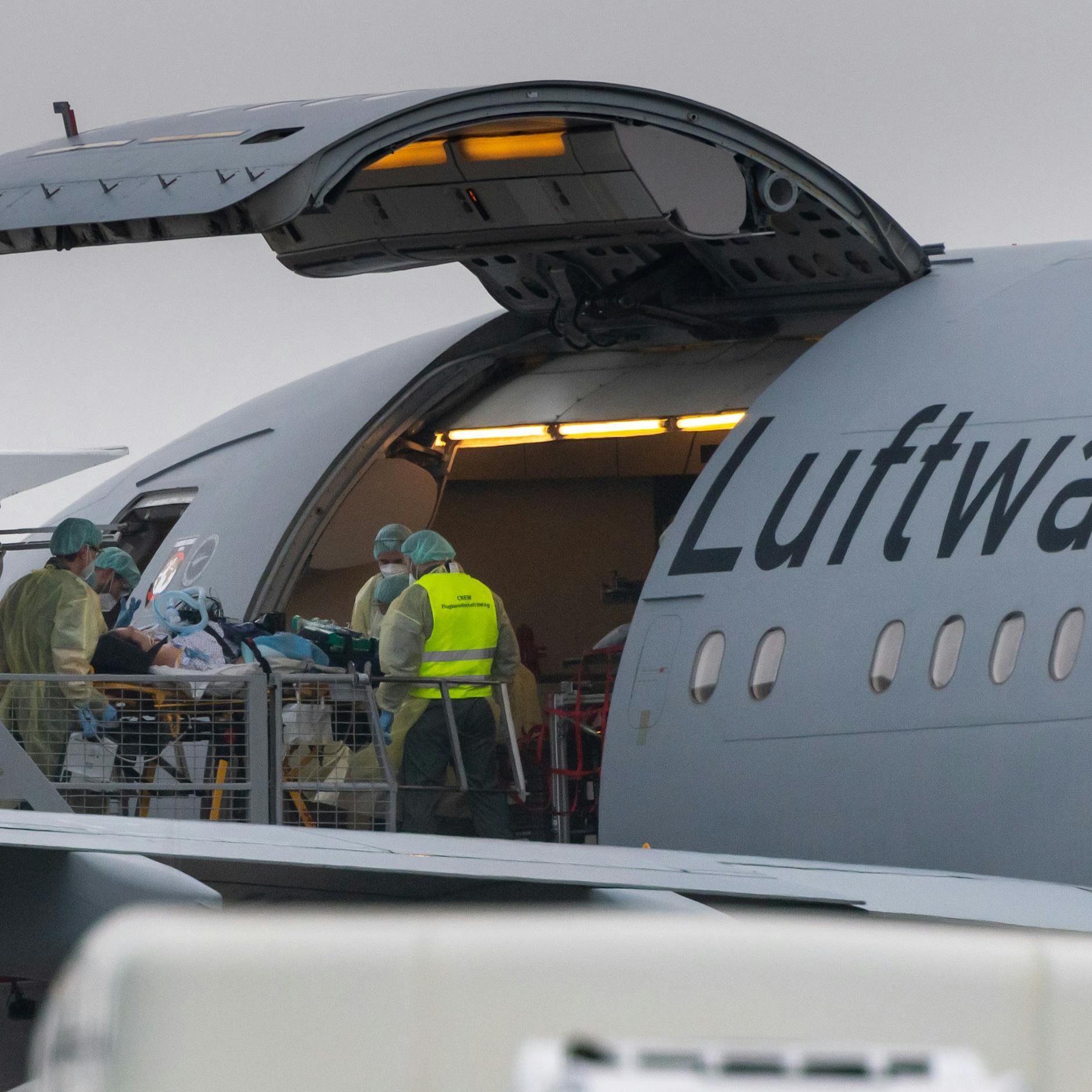 Gesundheitsexperte: Bald Verlegungen von Corona-Intensivpatienten ins Ausland nötig