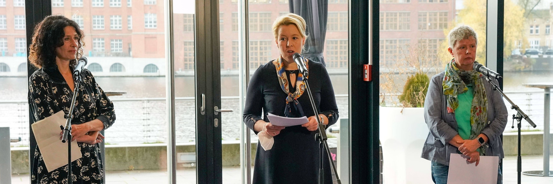 Die Chef-Verhandlerinnen (v. l.): Bettina Jarasch (Grüne), Franziska Giffey (SPD) und Katina Schubert (Linke).