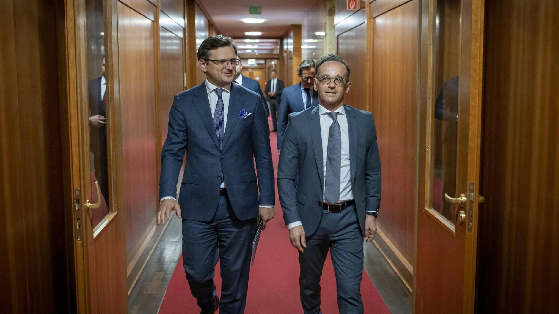 Bundesaußenminister Heiko Maas, SPD, trifft den ukrainischen Außenminister Dmytro Kuleba im Auswärtigen Amt in Berlin.