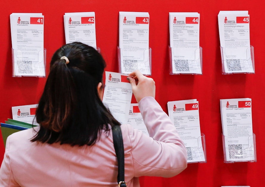 Unemployment continues to decline, but the recovery threatens to