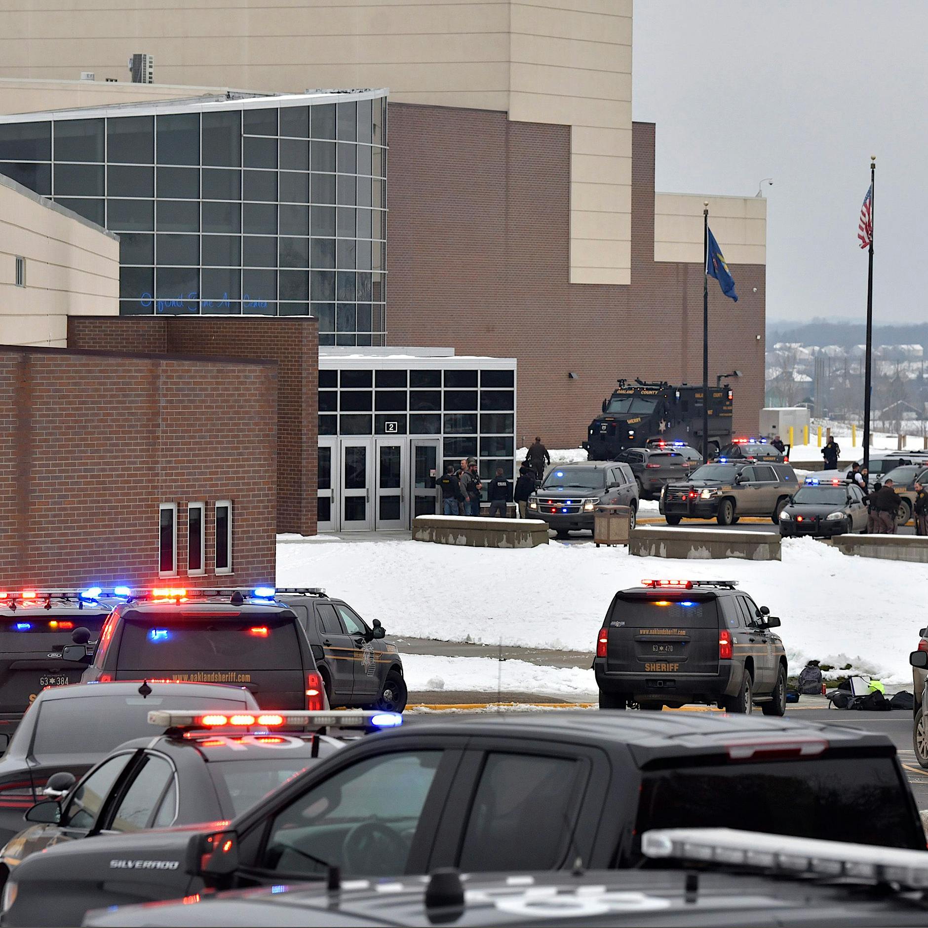 „Kaltblütig und mörderisch“ - Vier Tote nach Schüssen an US-Schule