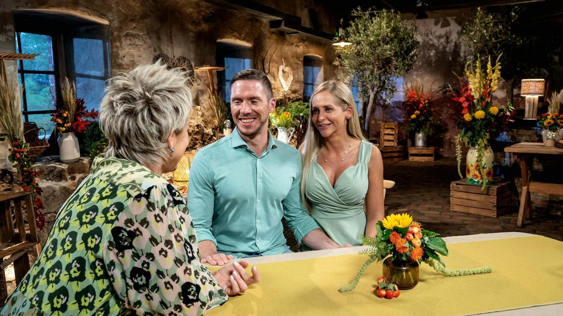 Eins von drei glücklichen Paaren der „Bauer sucht Frau“-Staffel 2021 sind Nils und Sabrina.