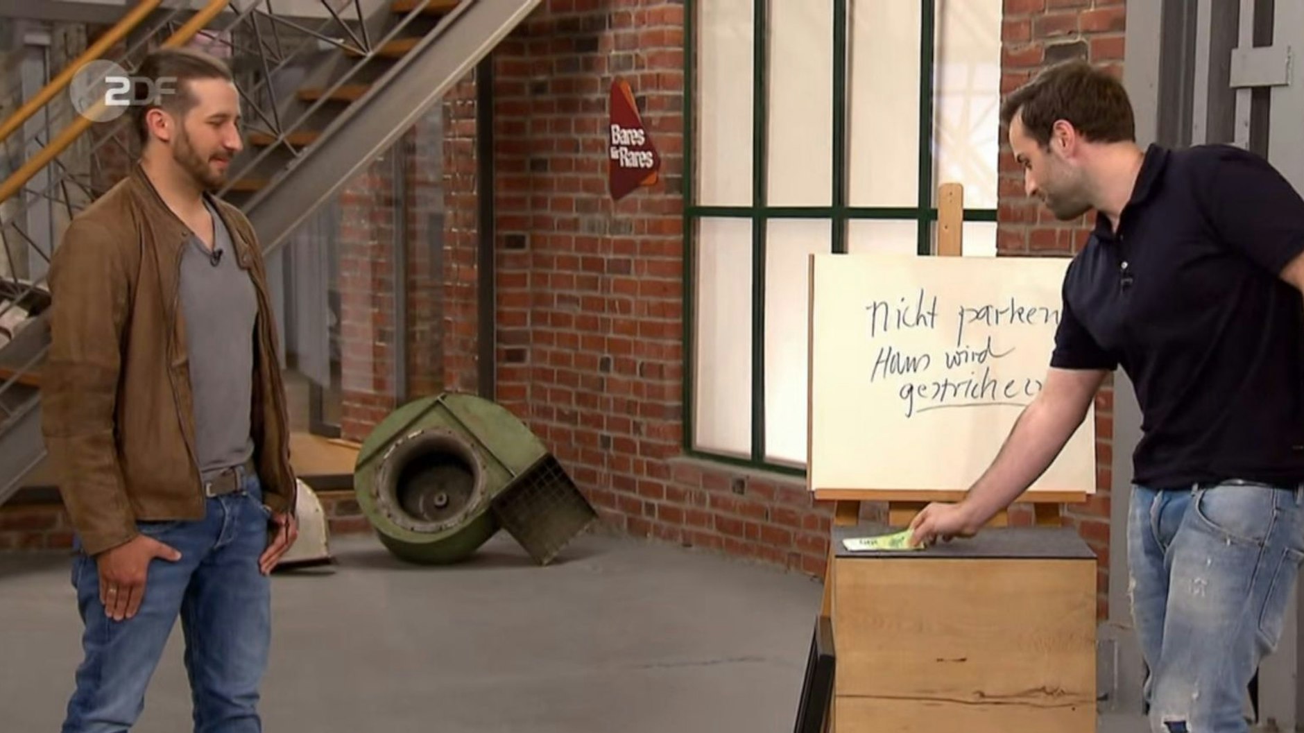 „Bares für Rares“-Händler David Suppes kauft das Kunstwerk für 1500 Euro.