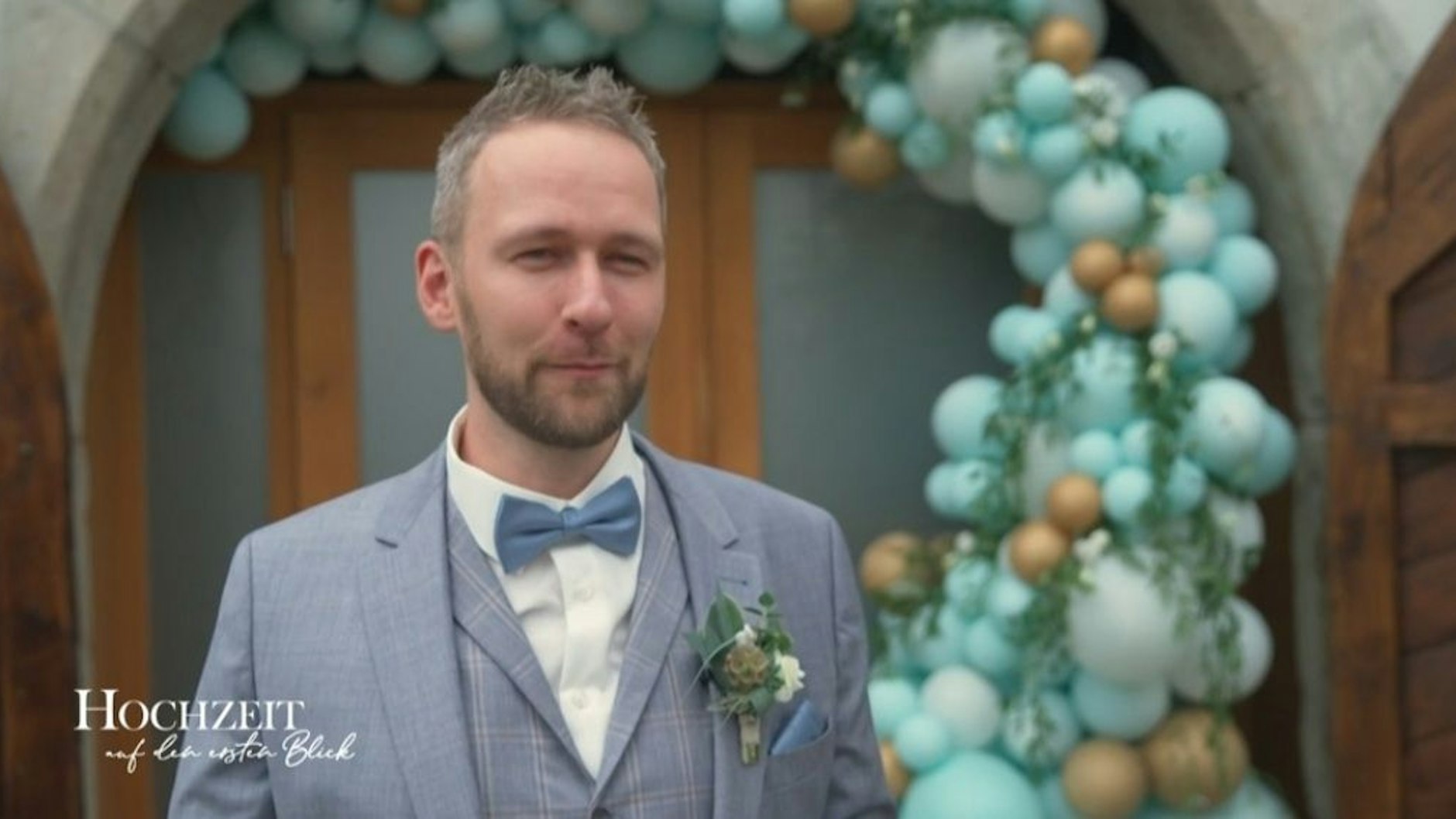 Mario steht kurz vor seiner  „Hochzeit auf den ersten Blick“ mit Lisa.