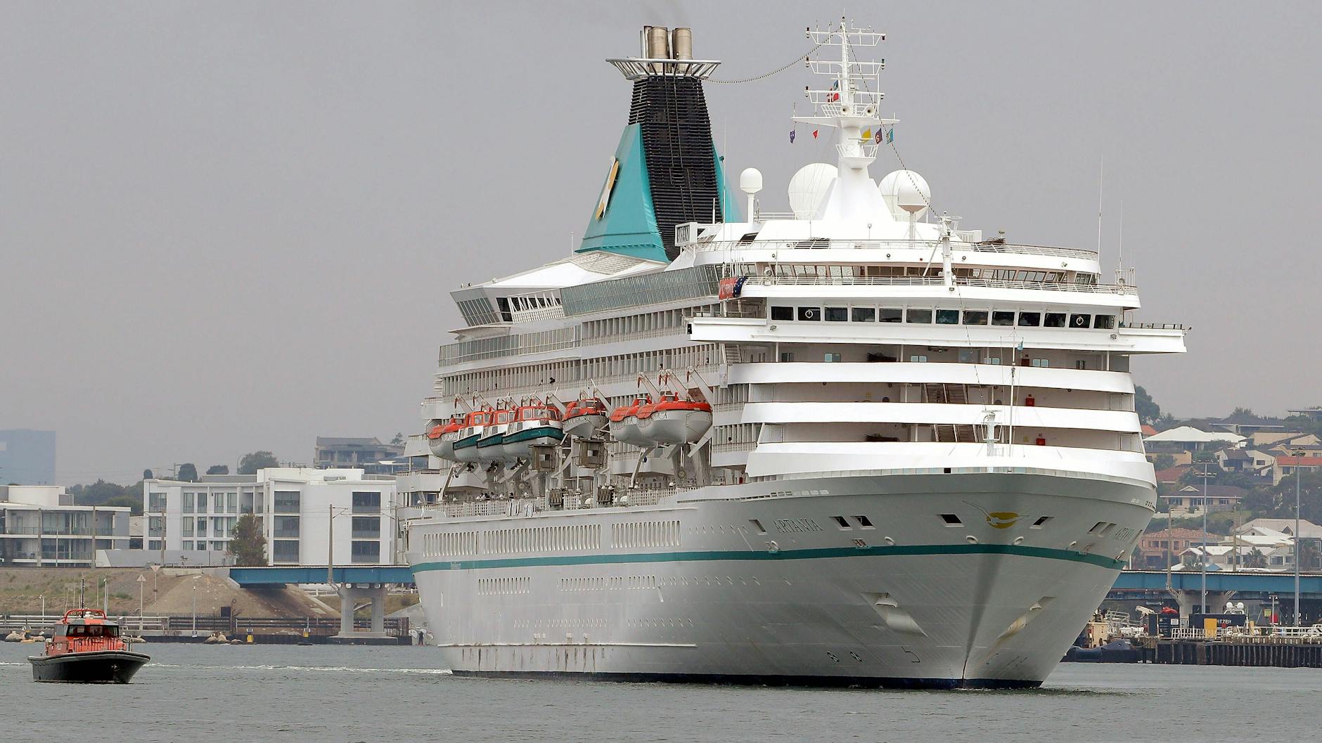 Die MS Artania.