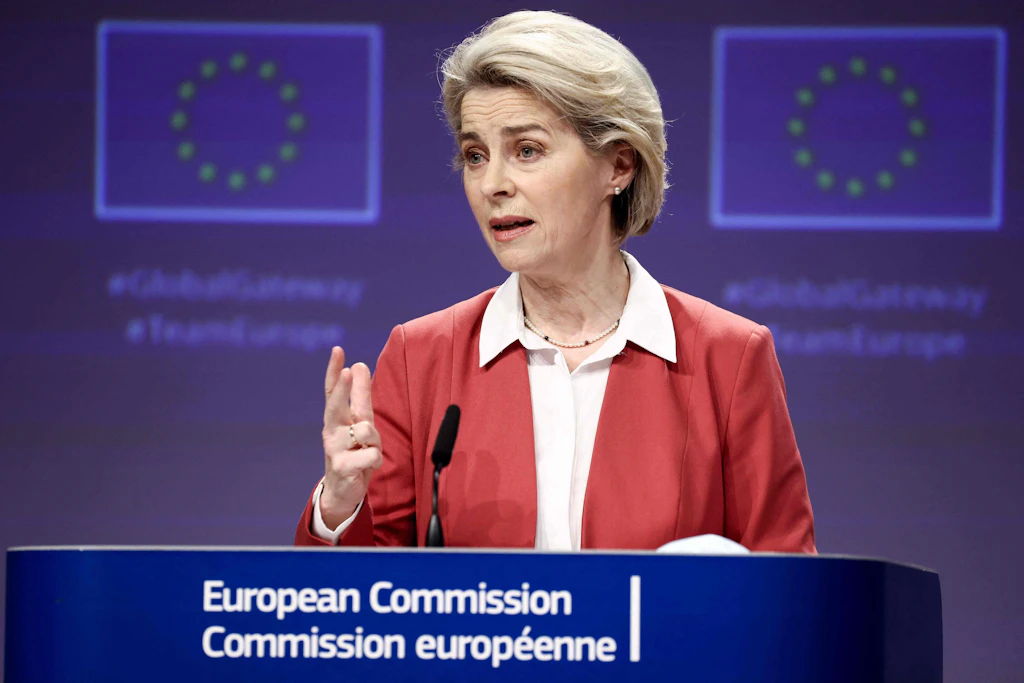 Von der Leyen will europaweite Corona-Impfpflicht prüfen