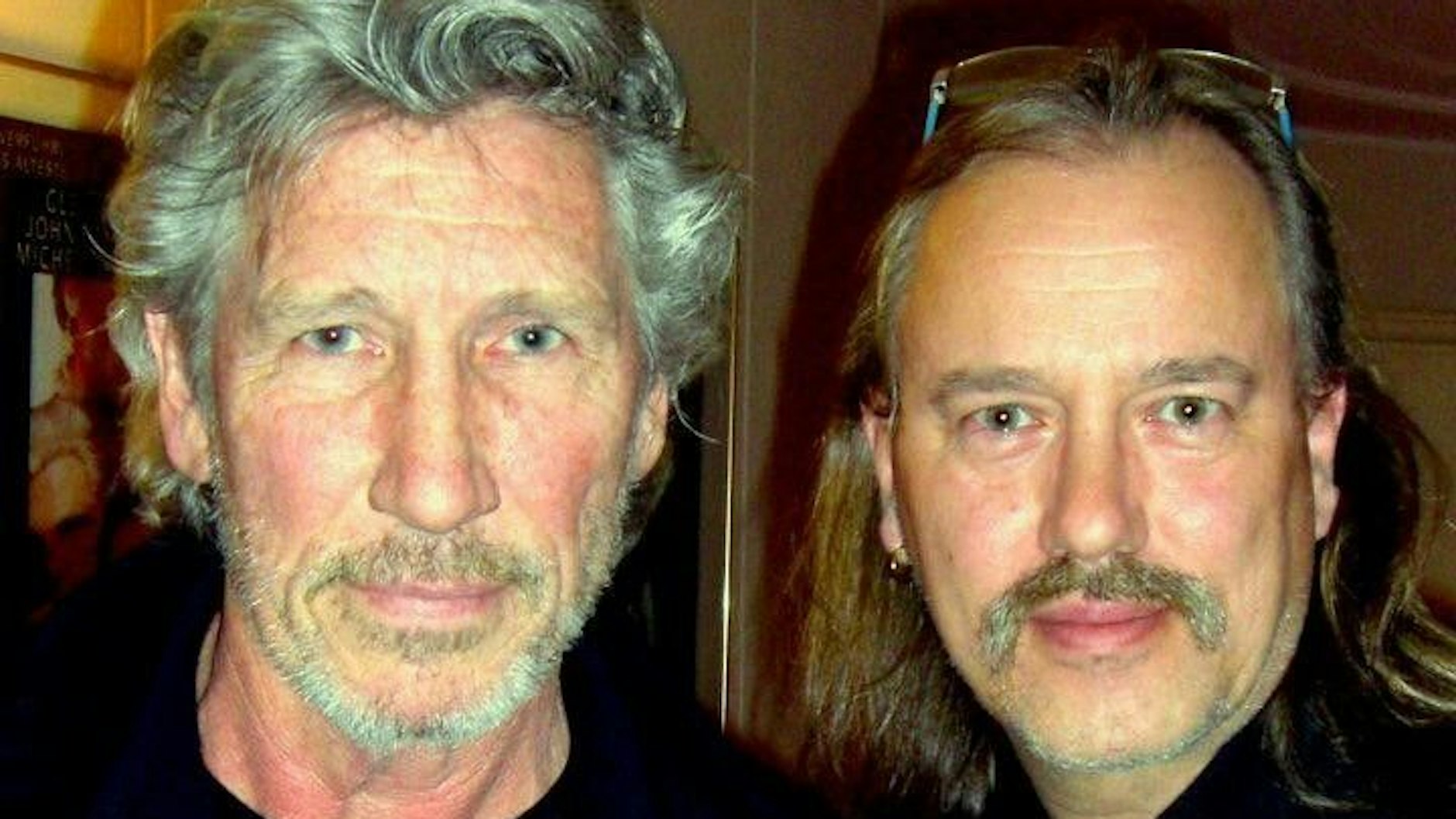 Erinnerungsfoto nach ihrem Treffen 2009: Ex-Pink-Floyd-Chef Roger Waters und Hardy Krischkowsky.