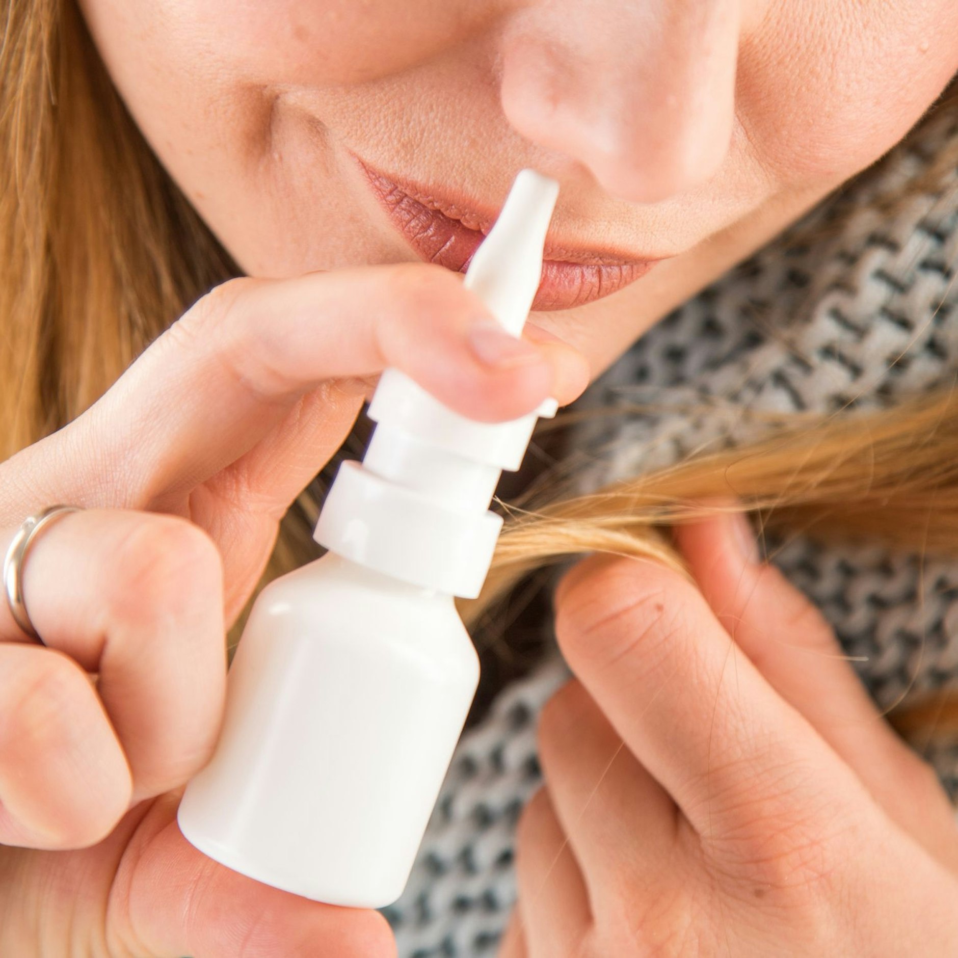 Nicht zu lang nehmen:&nbsp;Die Schleimhäute können sich an Nasenspray gewöhnen - ohne das Medikament wird die Nase dann gar nicht mehr frei.