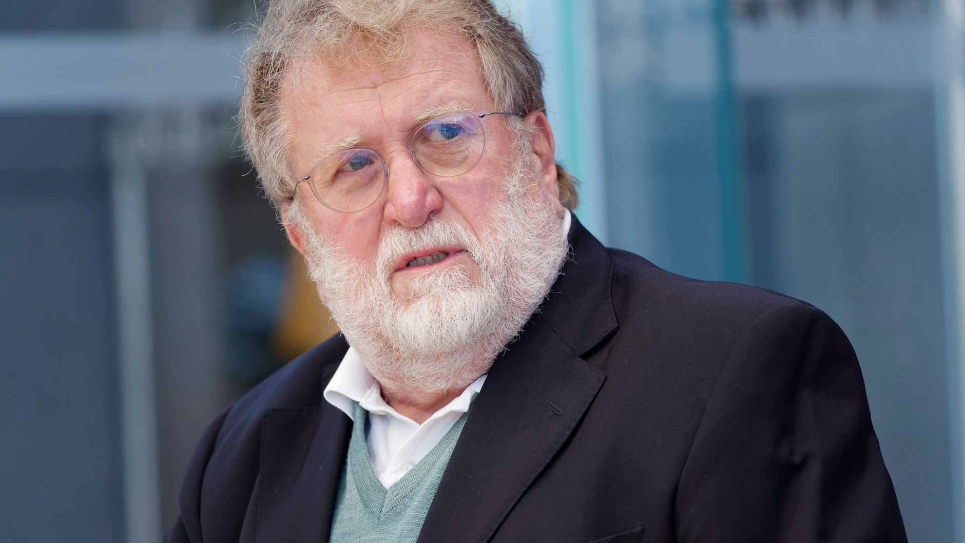 Der Stiko-Vorsitzende Thomas Mertens würde sein eigenes Kinder derzeit noch nicht gegen Corona impfen lassen.