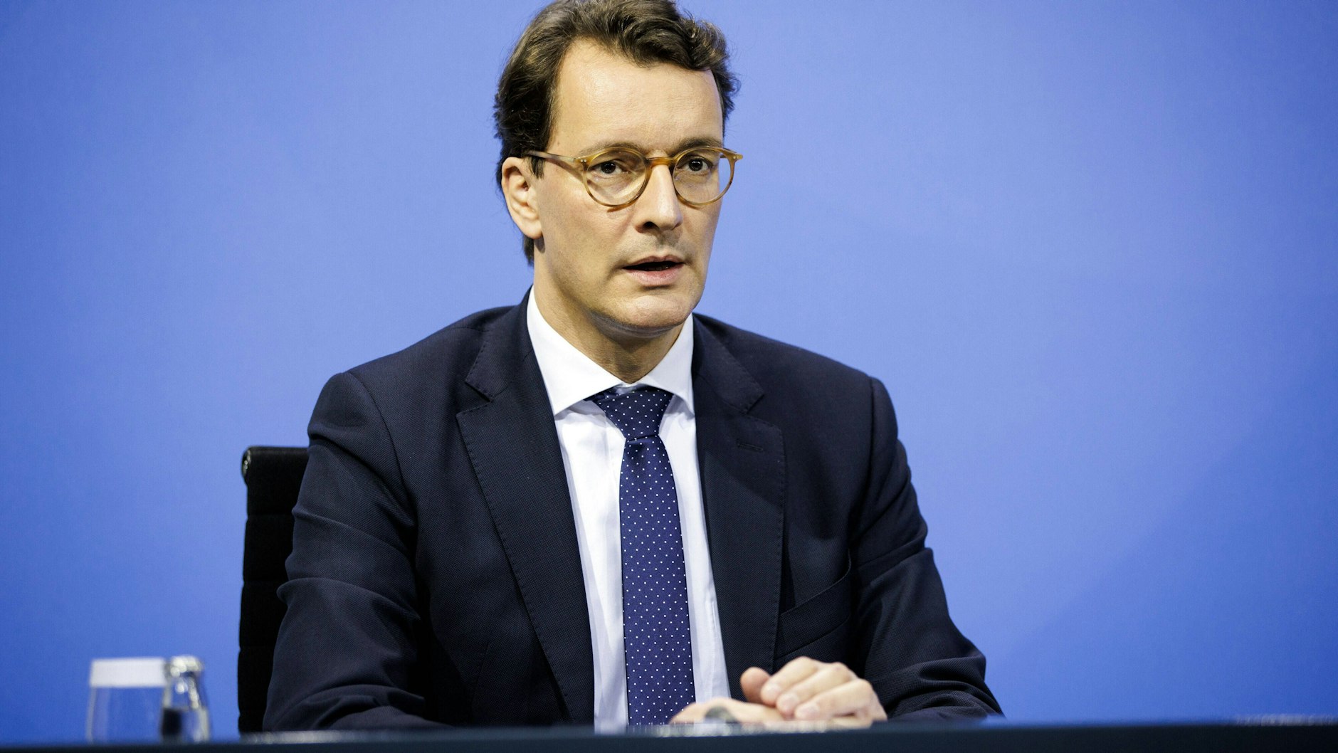 Hendrik Wüst (CDU), Ministerpräsident von Nordrhein-Westfalen, äußert sich nach dem Corona-Gipfel zu den getroffenen Entscheidungen.
