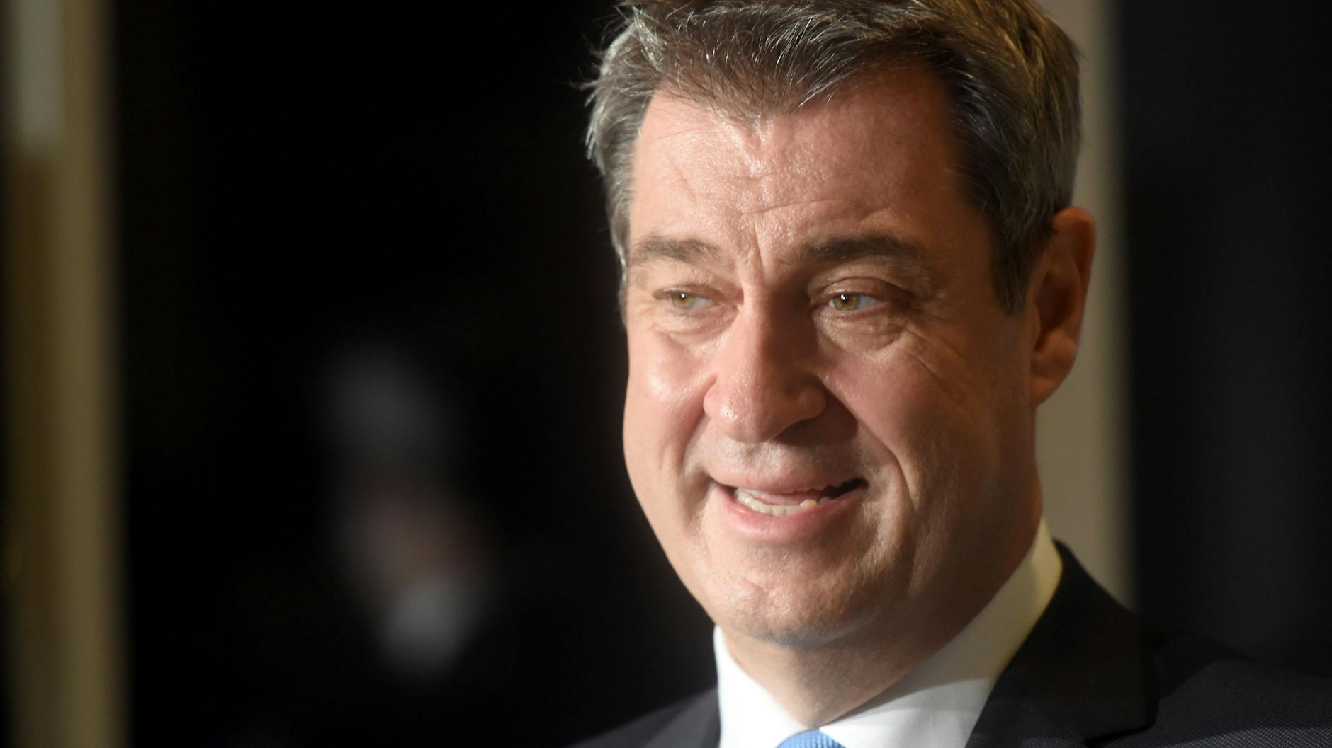 Markus Söder berät am Donnerstag mit Kollegen in Bund und Ländern über das weitere Vorgehen in der Corona-Pandemie (Archivbild).