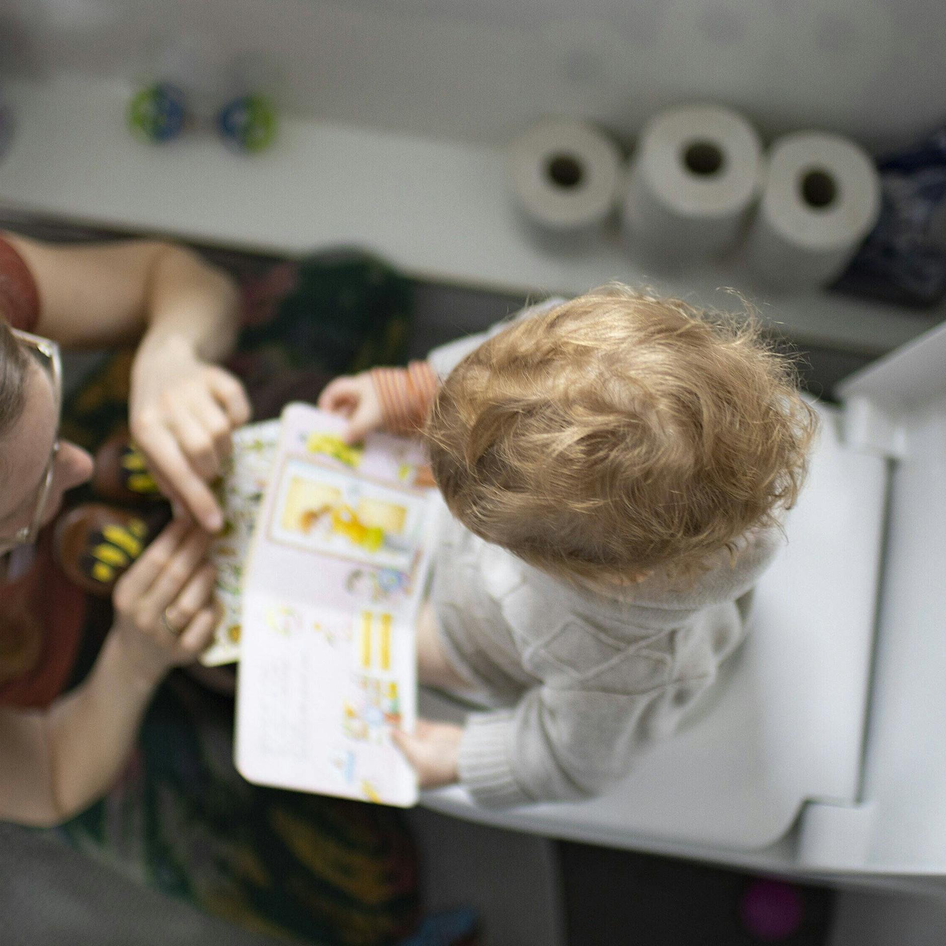 Verhaltensfrage: Darf man auf der Unisex-Toilette furzen?