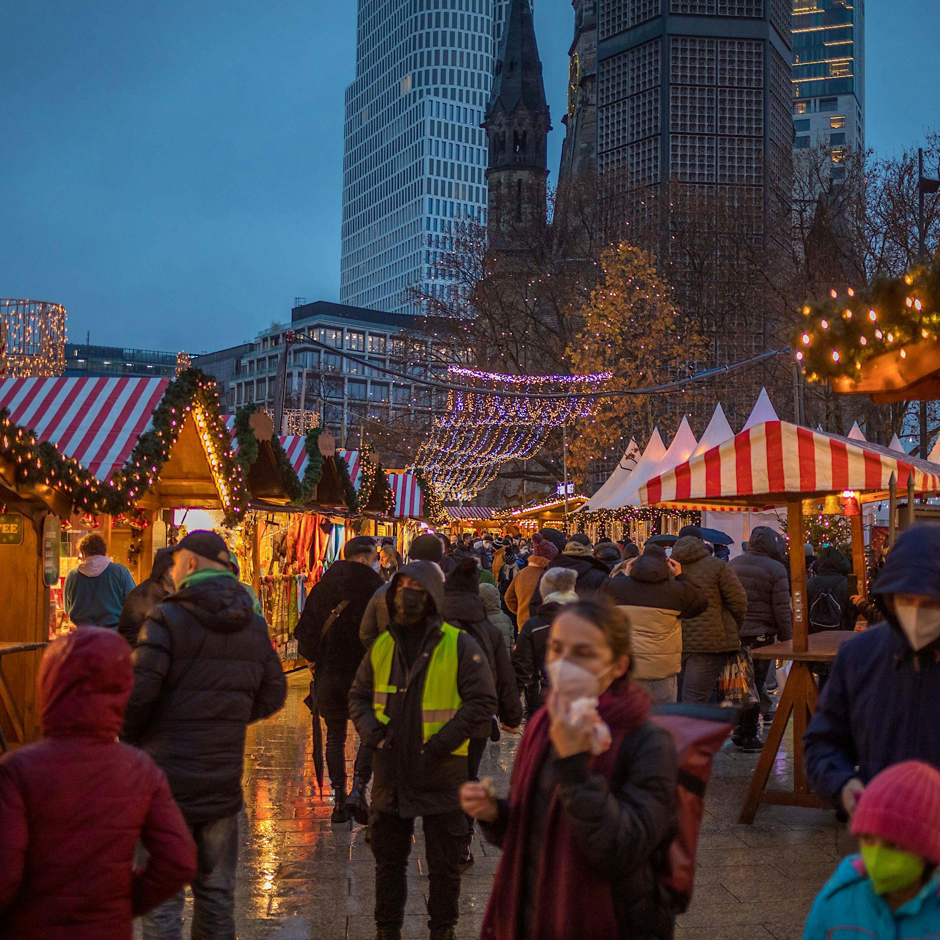 2G: Weihnachtsmarkt am Breitscheidplatz bald mit Kontrolle