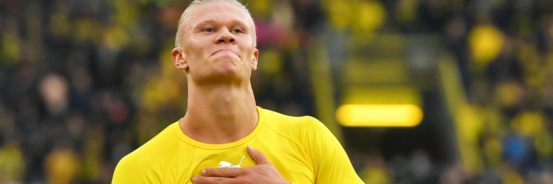 Dortmunds Stürmer Erling Haaland hat seine Hüftprobleme überwunden. Sonnabend will er beim Spiel gegen die Bayern jubeln.&nbsp;