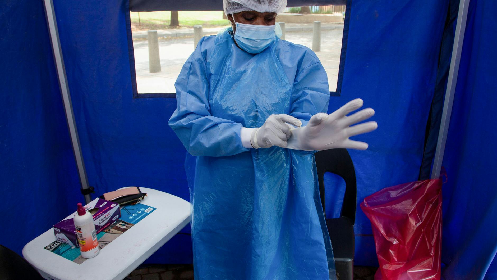 Vor einer Woche wurde die Coronavirus-Variante Omikron in Südafrika entdeckt. 
