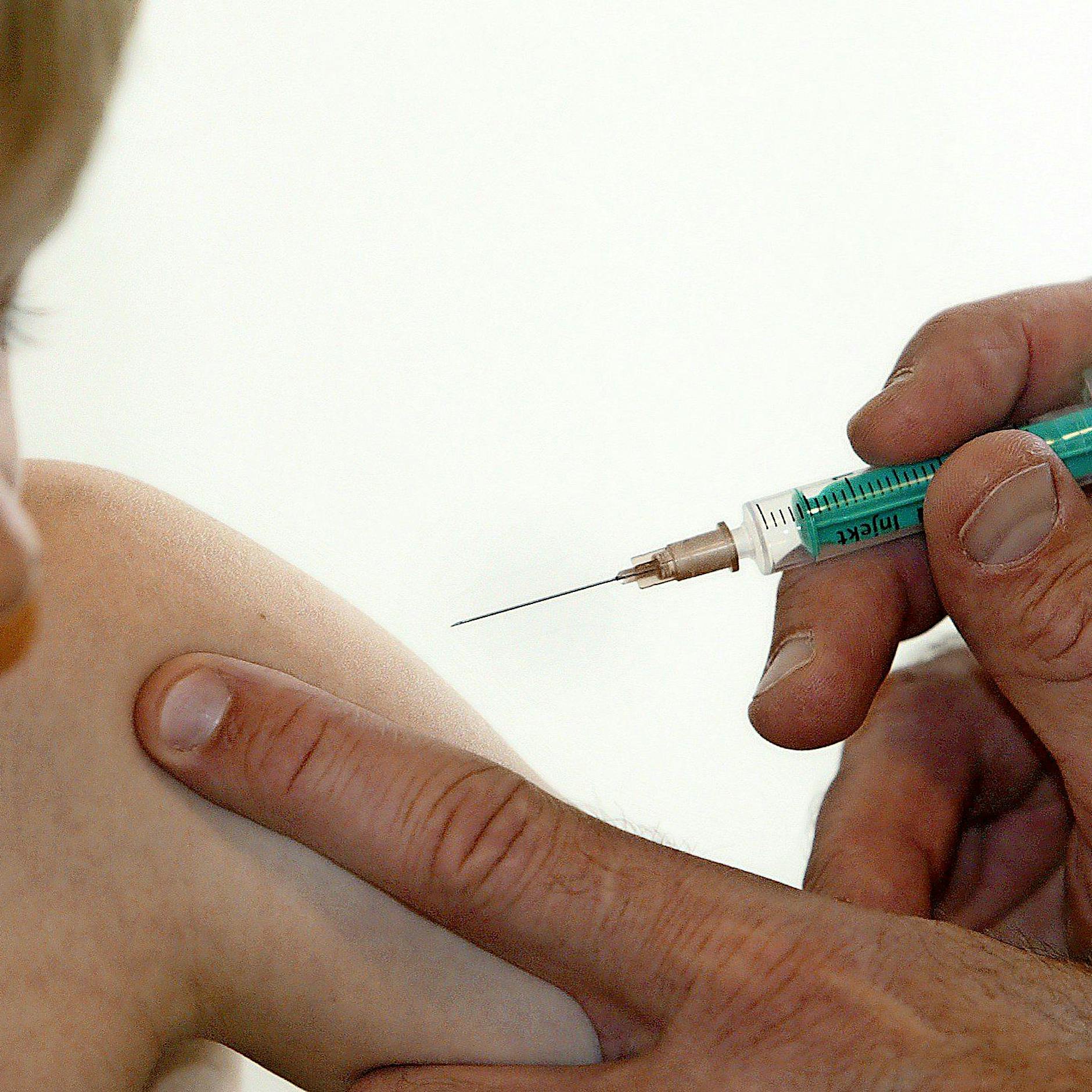 Grundschulkinder geimpft: Berliner Vater „entsetzt über soviel Sorglosigkeit“