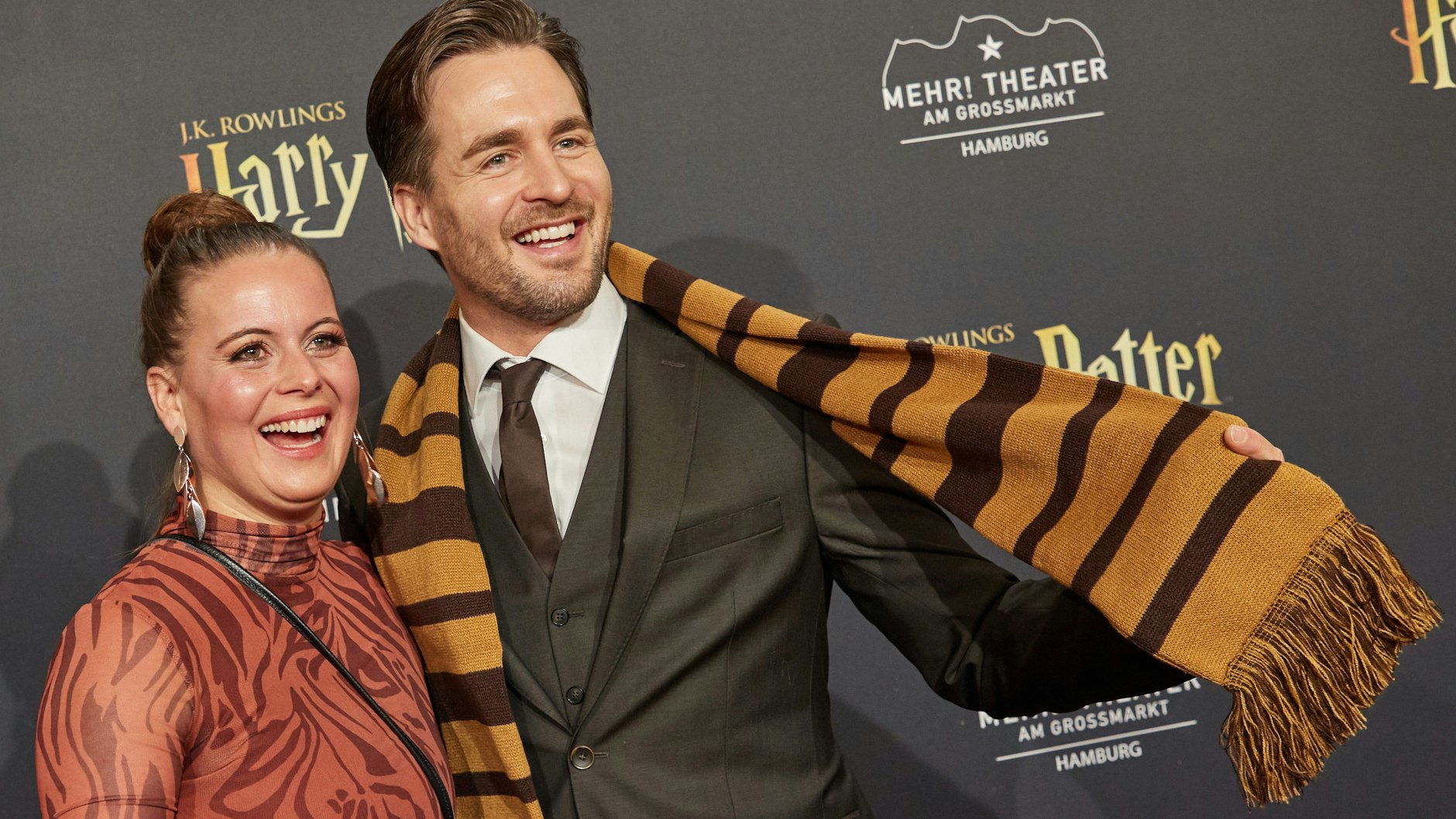 Auch Alexander Klaws und seine Frau Nadja kamen zur Deutschlandpremiere des Theaterstücks „Harry Potter und das verwunschene Kind“.