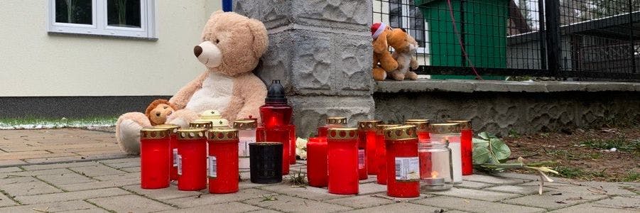 Ein Ort trauert: Fünf Menschen starben bei der Familien-Katastrophe in Senzig bei Königs-Wusterhausen.