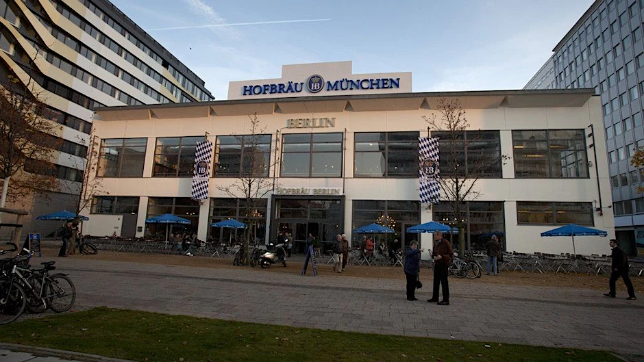 Das Hofbräuhaus am Alexanderplatz in Berlin-Mitte