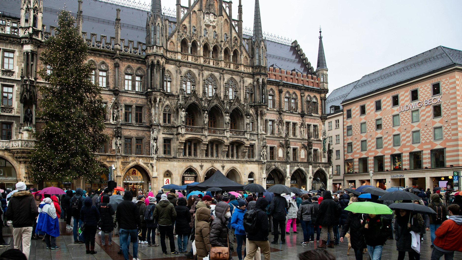 Eine Demonstration von sogenannten Querdenkern in München