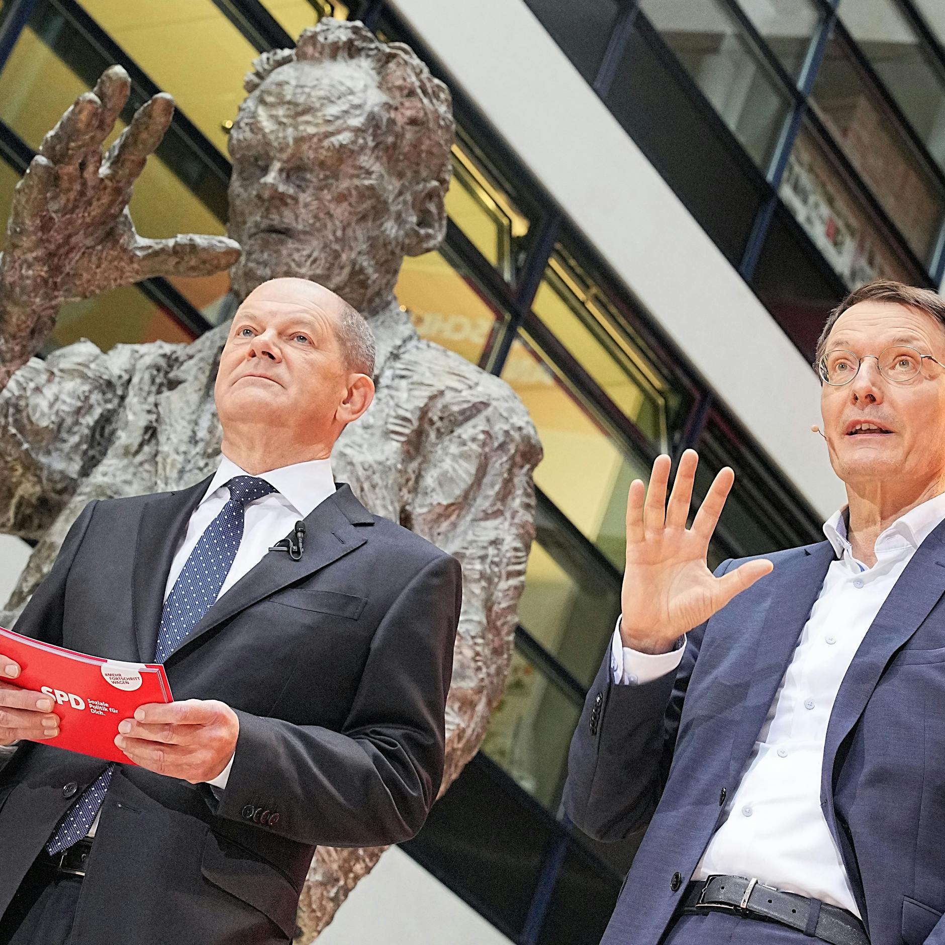 Karl Lauterbach neuer Gesundheitsminister! „Werden Kampf mit der Pandemie gewinnen“