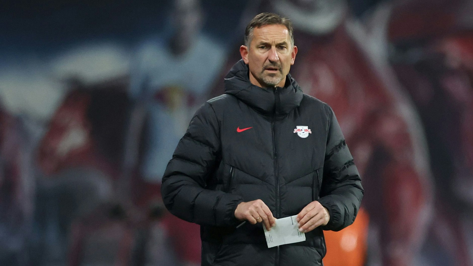 Achim Beierlorzer soll RB Leipzig wenigstens die Teilnahme an der Europa League sichern.