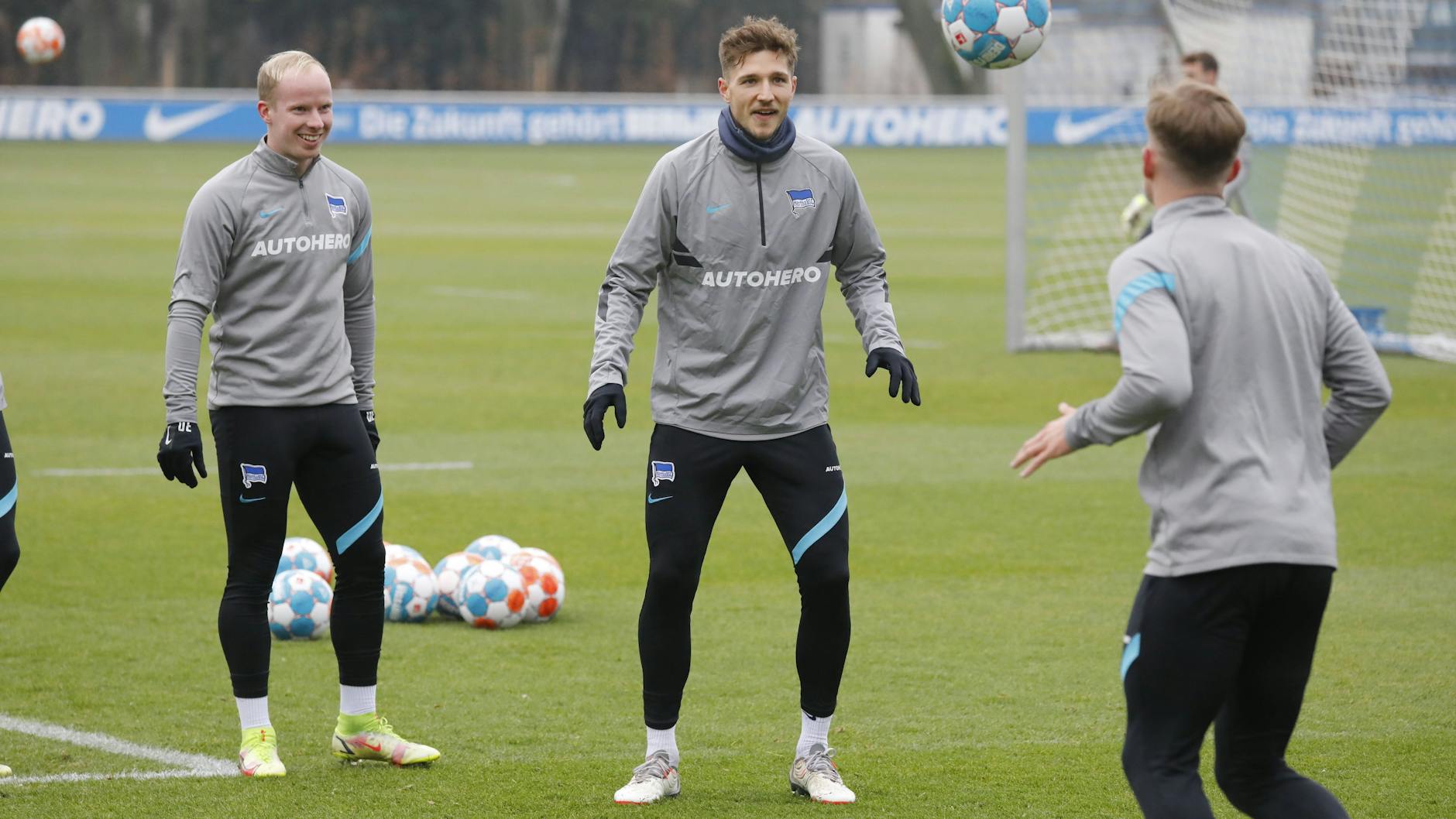 Ungewohntes Bild: Niklas Stark trainierte am Tag nach dem Stuttgart-Spiel mit den Ersatzspielern, statt mit den Startelfspielern zu regenerieren.