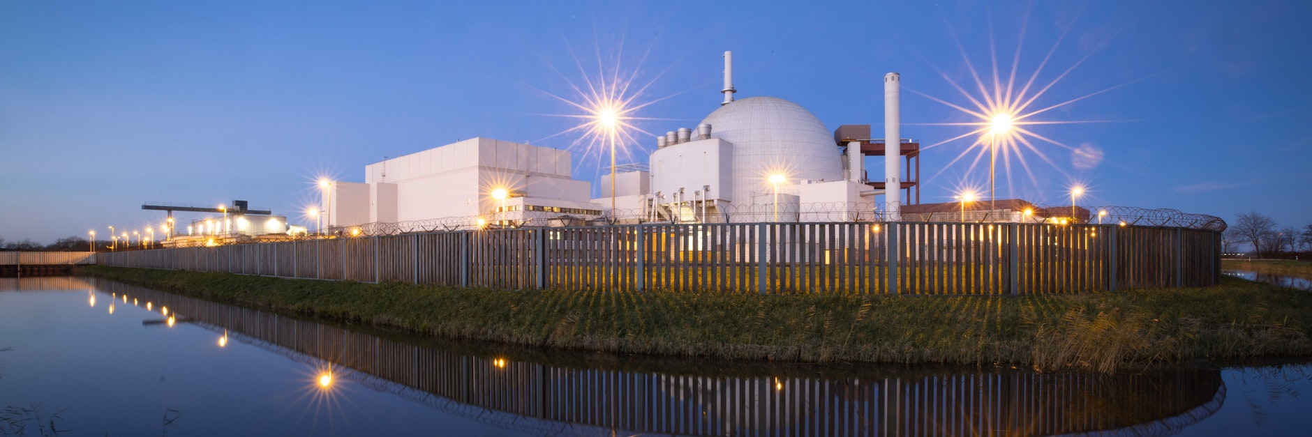 Nach knapp 35 Jahren Betriebszeit wird das Atomkraftwerk Brokdorf abgeschaltet.