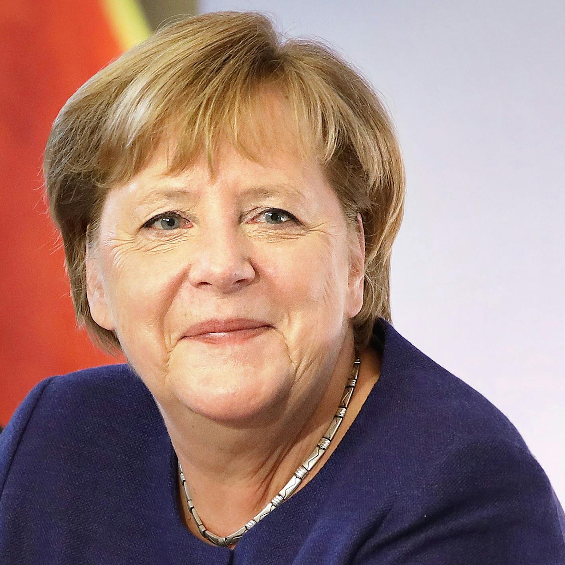 Ex-Kanzlerin Angela Merkel zieht in Margot Honeckers Büro um!