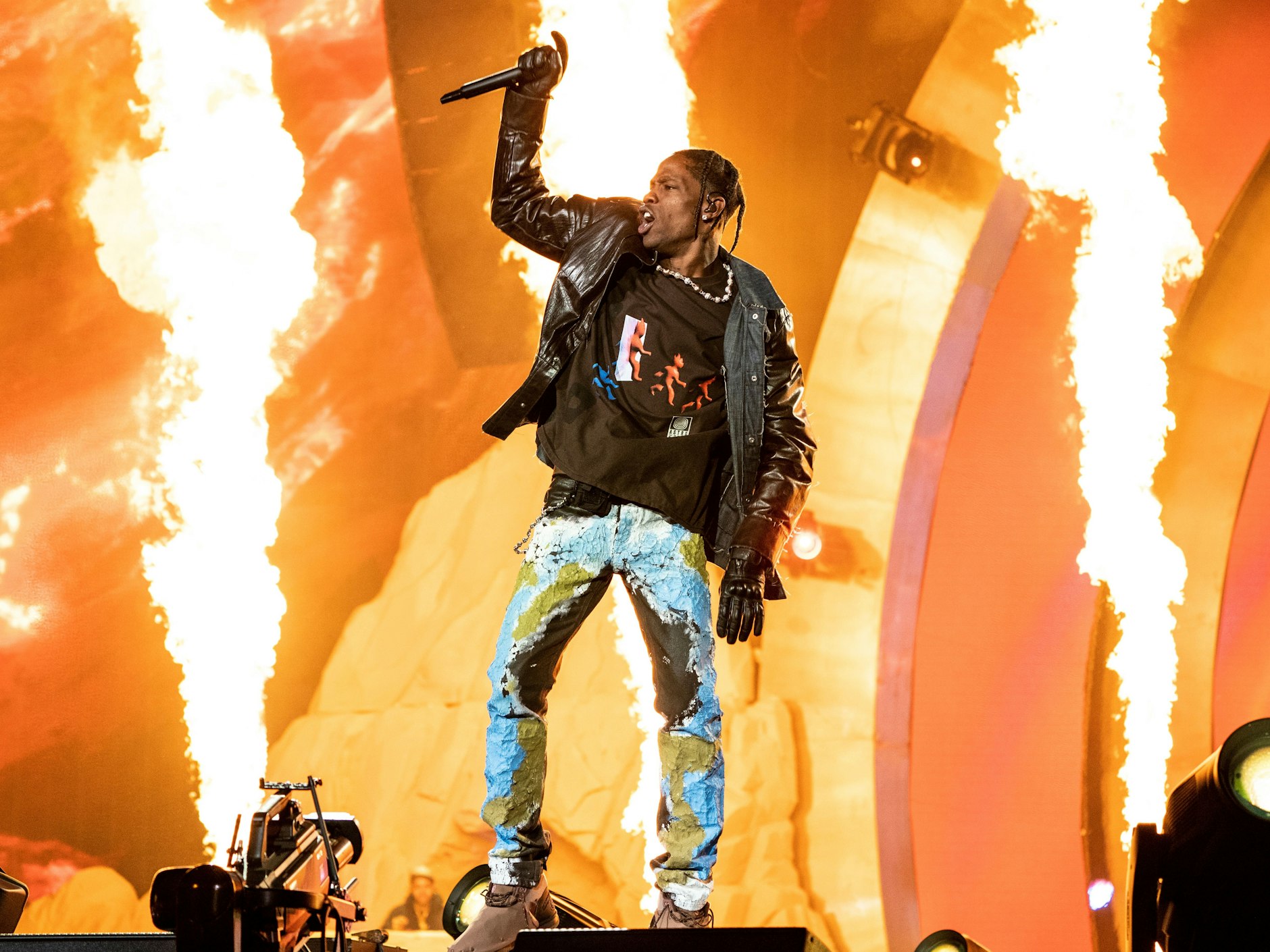 Rapper Travis Scott spricht über FestivalUnglück mit zehn Toten