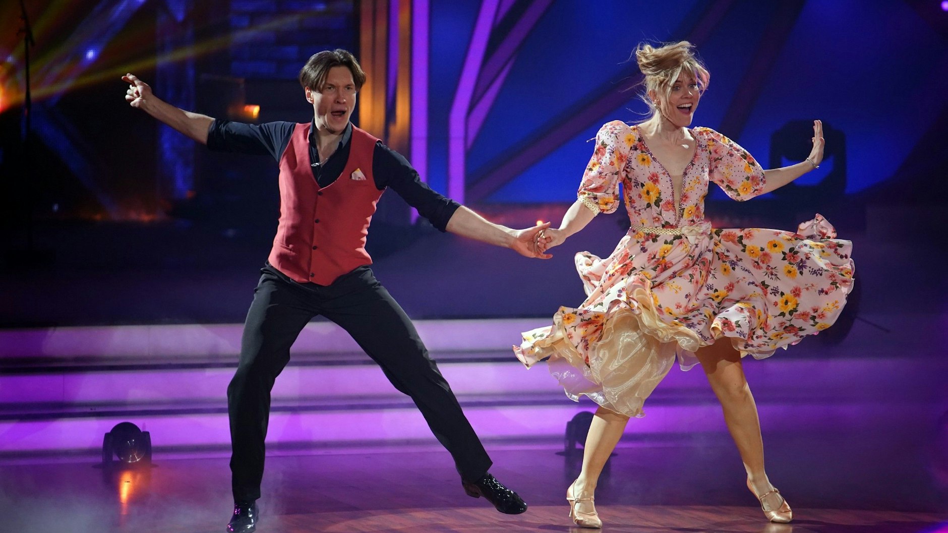 Let's Dance-Star Evgeny Vinokurov tanzte in der letzten Staffel mit Ilse De Lange.