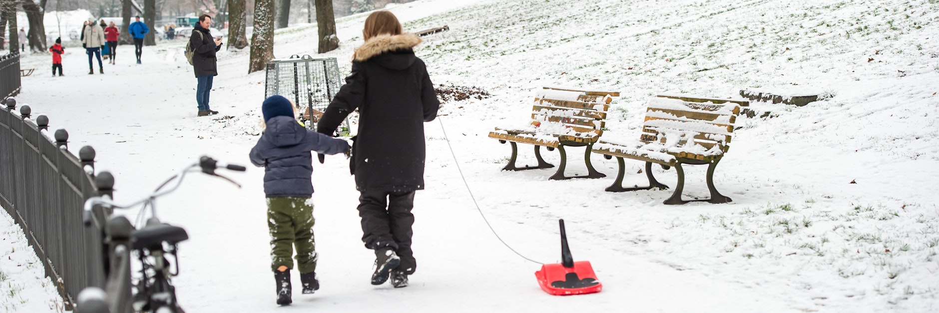 Winter-Spaß im Volkspark Friedrichshain.