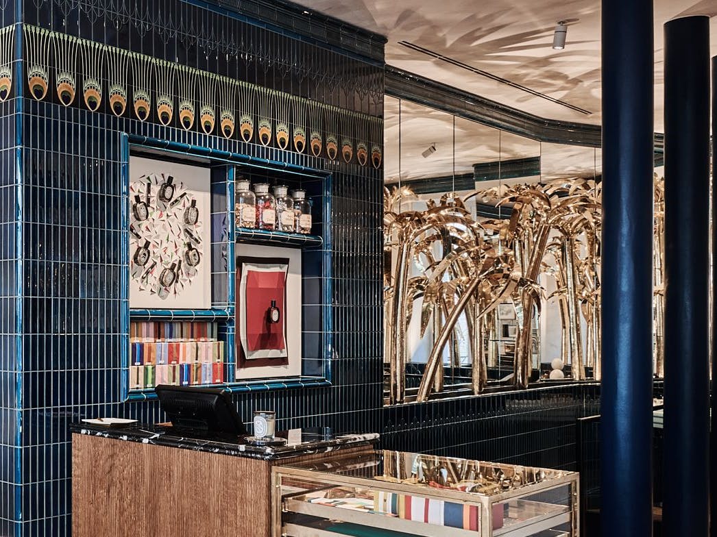 Prachtvoll inszeniert sich die Diptyque-Boutique in Mitte. Wer will da noch im Internet shoppen?