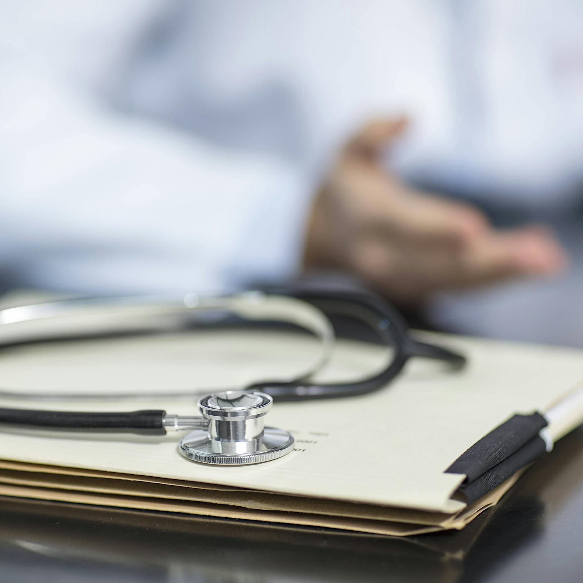 Ungeimpft aus medizinischen Gründen: Wer bekommt ein ärztliches Attest?