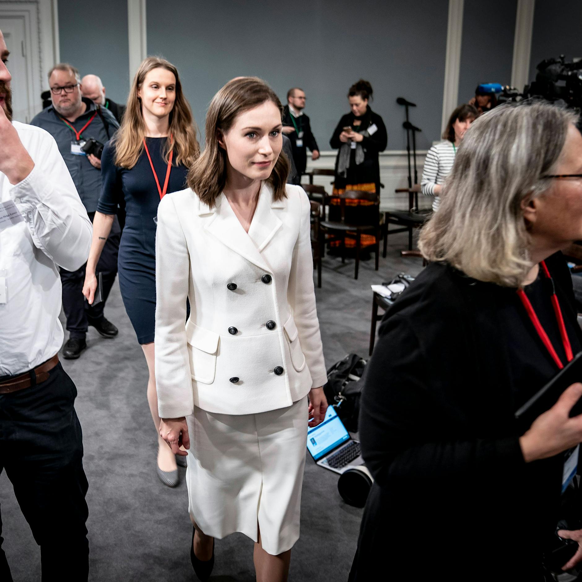 Partynacht trotz positivem Corona-Test: Finnen sauer auf ihre Regierungschefin Sanna Marin!