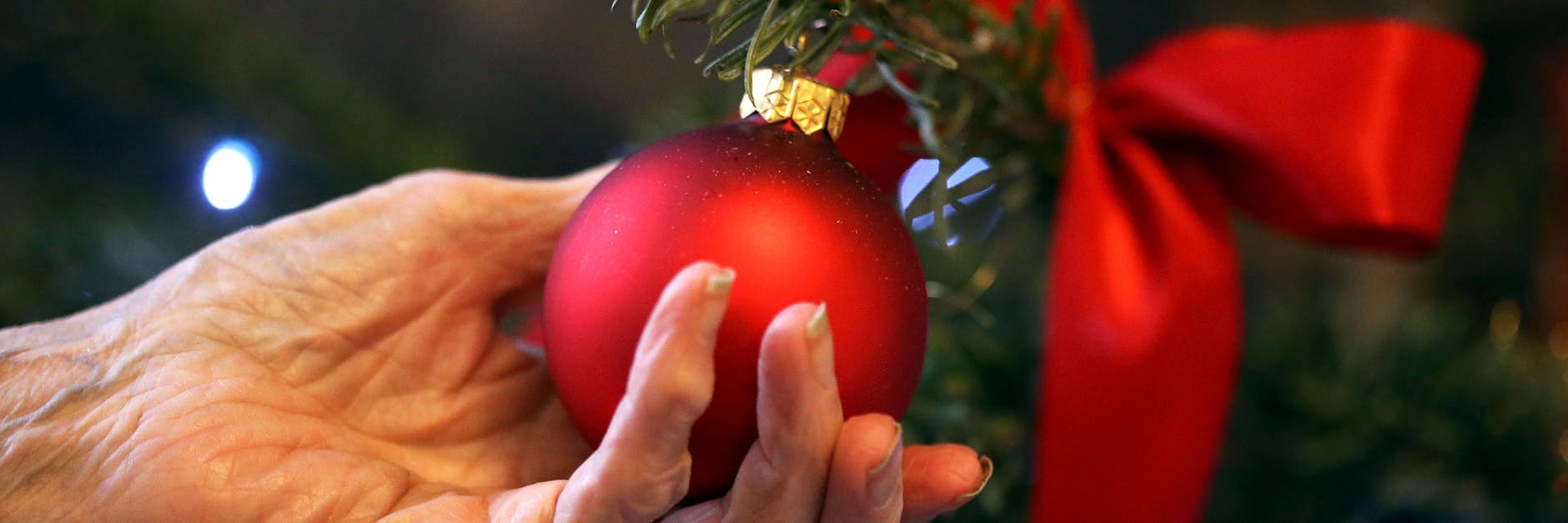 Es hat lange gedauert und ging viel hin und her - doch nun sollen die Nachbesserungen des Infektionsschutzgesetzes der neuen Koalition beschlossen werden. Für die Weihnachtsfeiertage soll es keine neuen Einschränkungen geben.