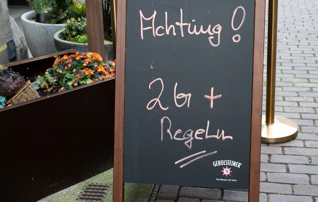 Corona in Berlin: Restaurantbesuch bald nur noch mit Booster oder Test?