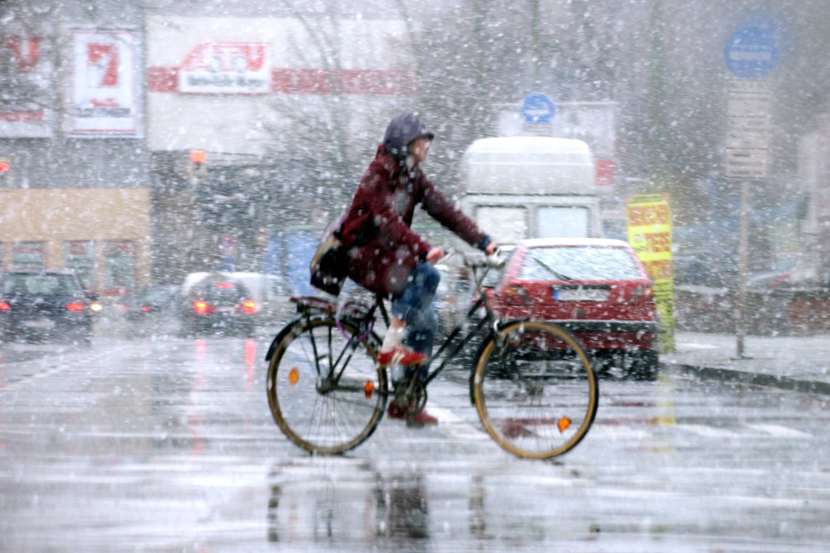 Radfahren Bei Schnee Und Eis: Was Bringt Wirklich Sicherheit Im Winter?