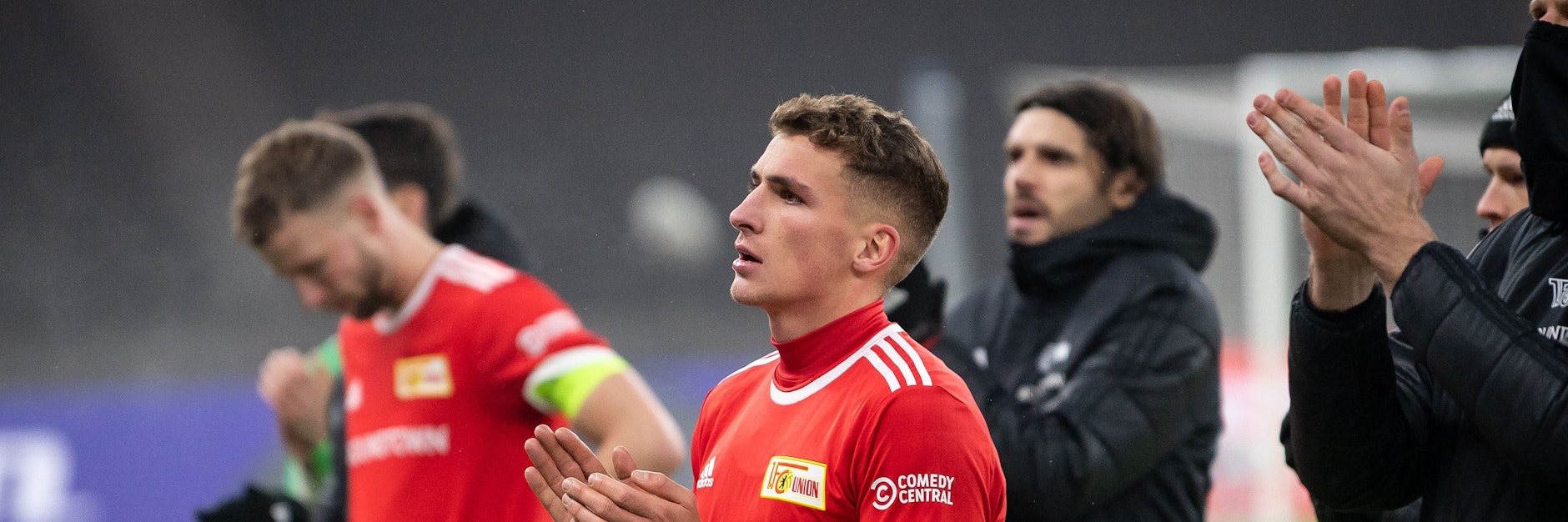 Marvin Friedrich, Grischa Prömel, Christopher Trimmel &amp; Co. bedanken sich bei ihren Fans im Olympiastadion für die Unterstützung.