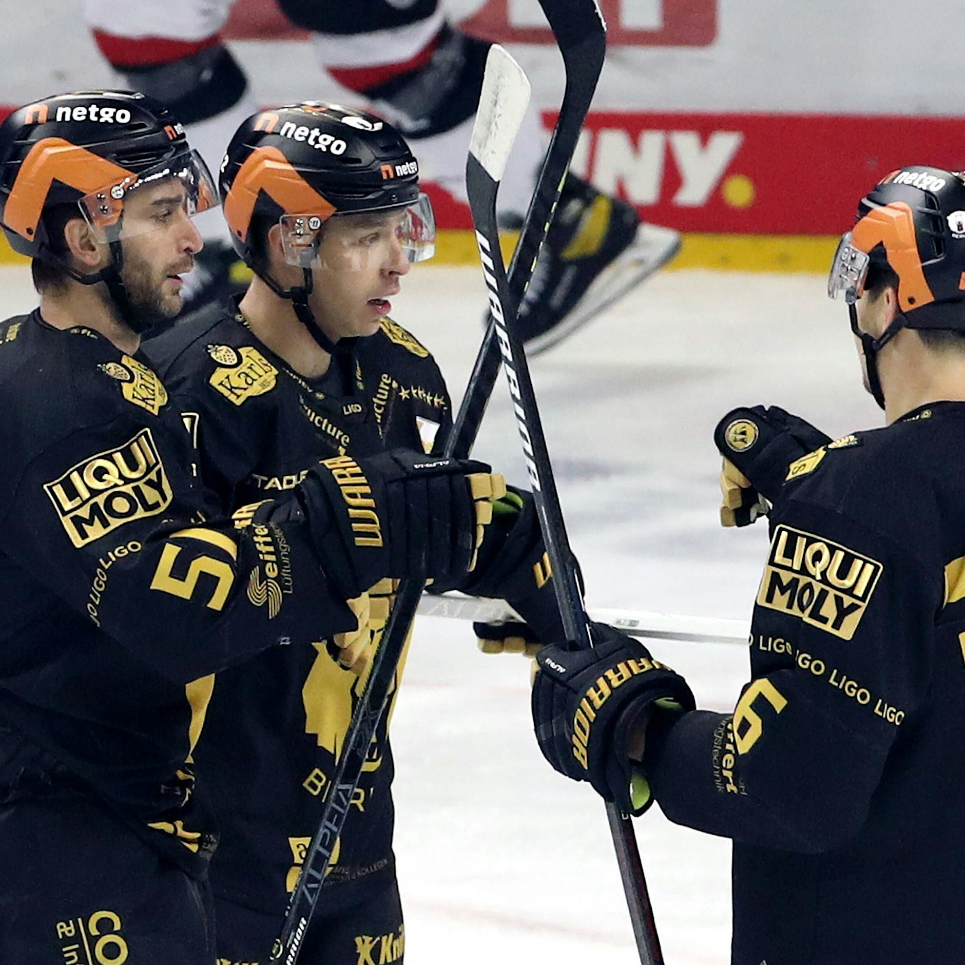 Nielsen unausgeschlafen und trotzdem hellwach: Eisbären beißen Haie weg und klettern auf Platz zwei